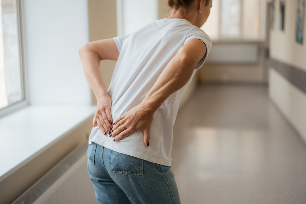 боль в поясничной области