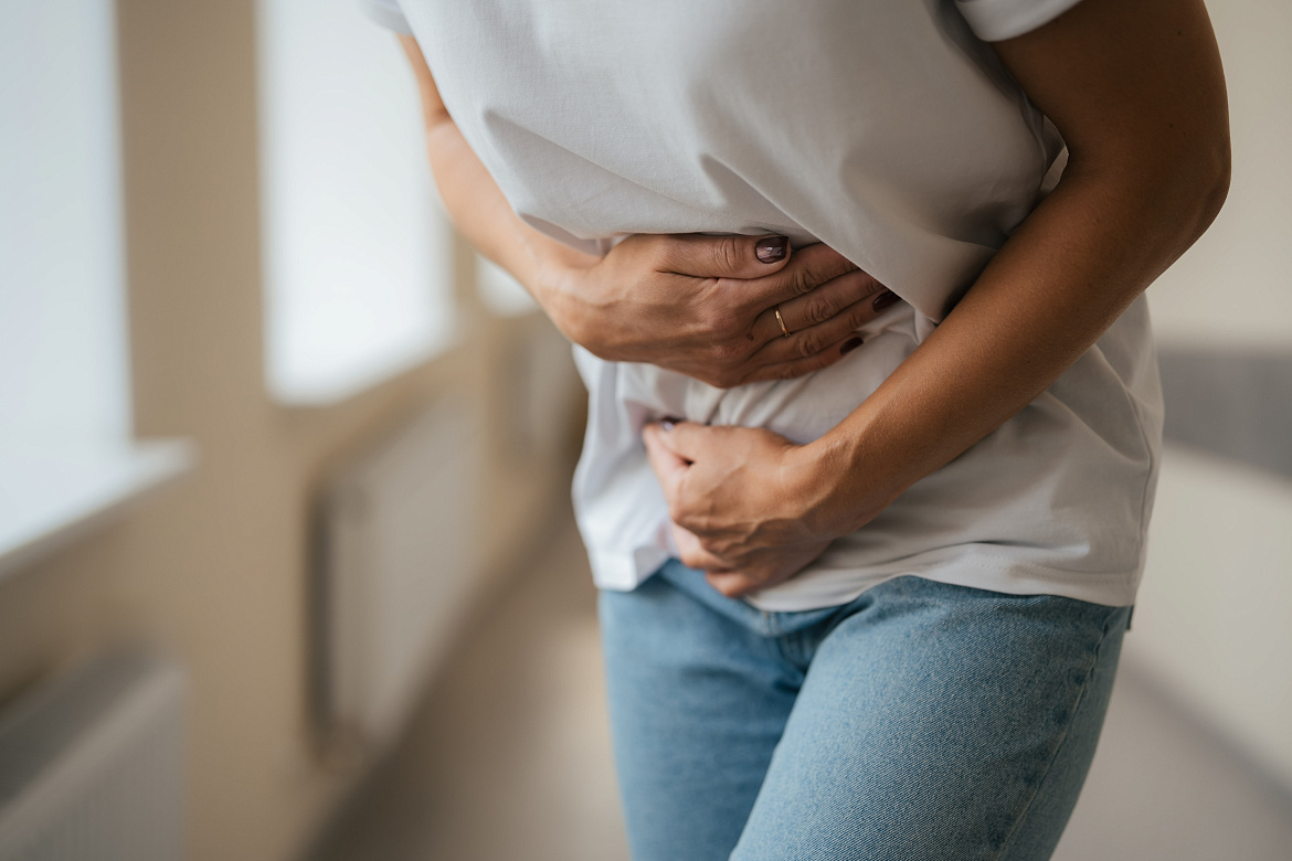 Боль в животе