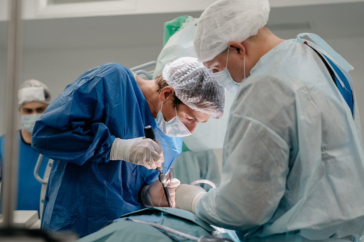 Спинальная хирургия (нейрохирургия)