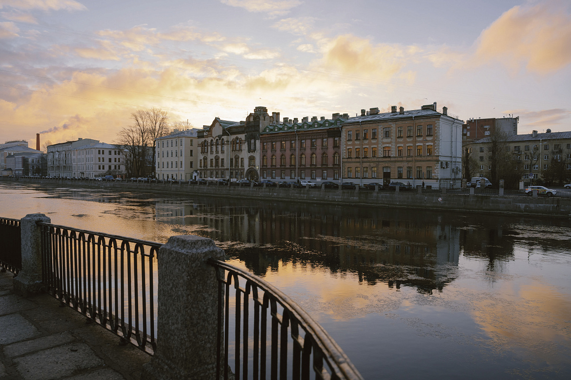 Вас приветствует информационный центр Клиники СПбГУ!